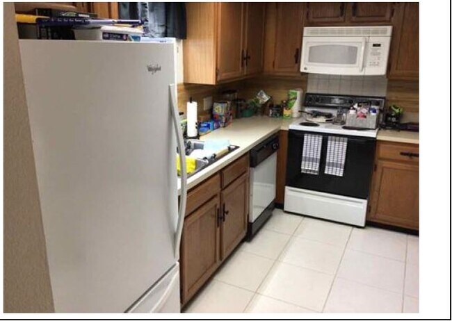 Foto del edificio - 3404 Sunrise Villas Ct N