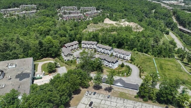  - Amelia Villages