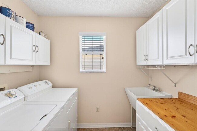 Foto del edificio - 430 Calvert Terrace
