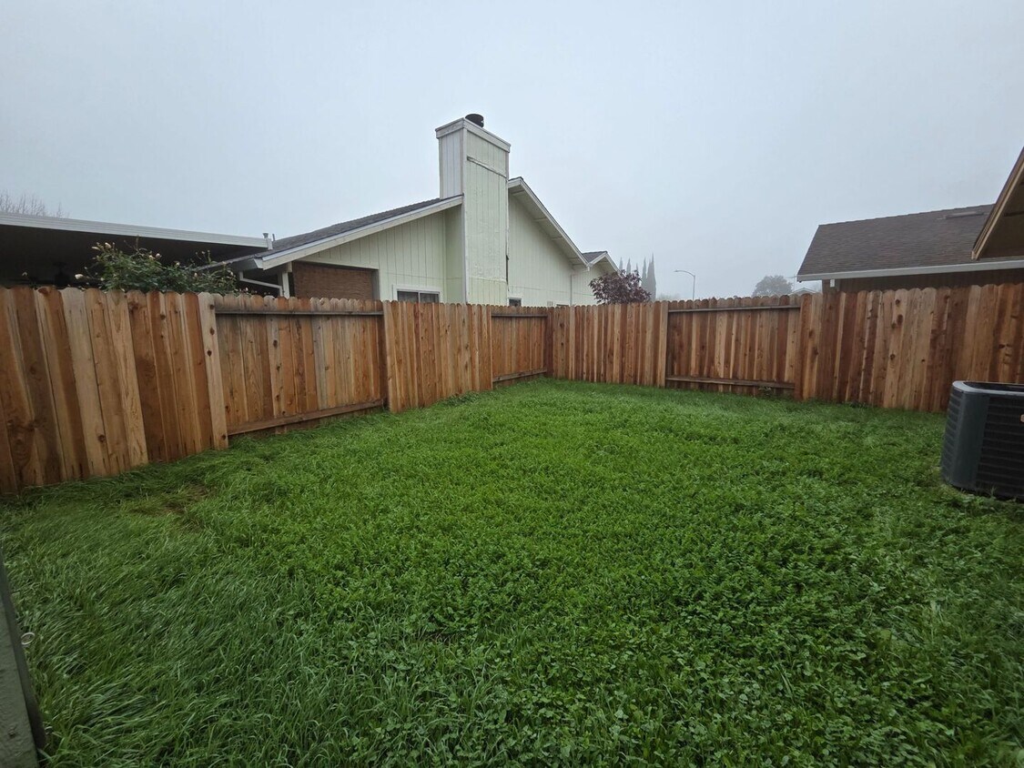 Foto del edificio - **JU824/RO736-Yang Mai Ly