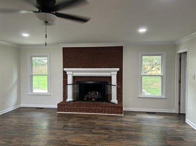 Building Photo - 14162 E Limestone Rd