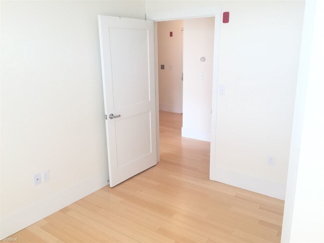 Foto del edificio - 511 Pleasant St