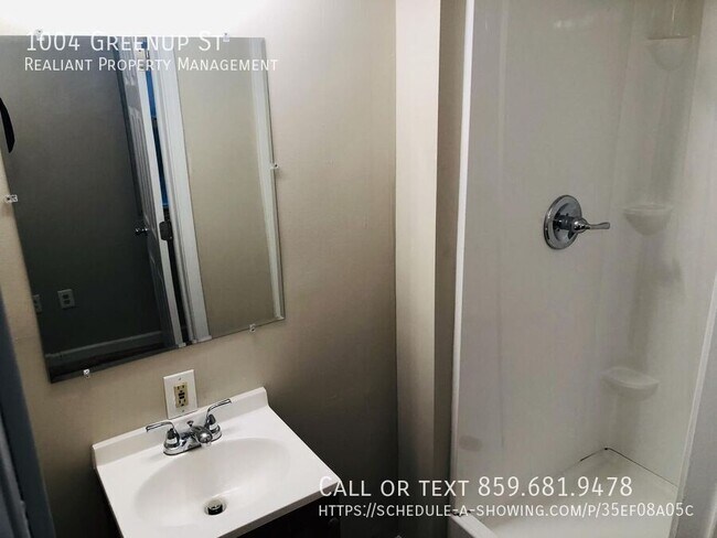 Foto del edificio - 1004 Greenup St