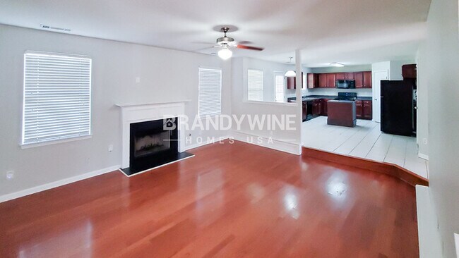 Building Photo - 5542 Platte Dr