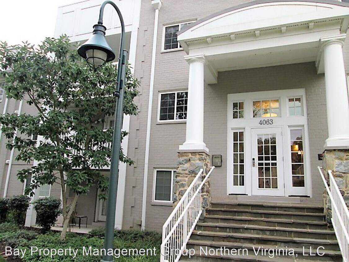 Primary Photo - 1 br, 1 bath House - 4063 FOUR MILE RUN DR...
