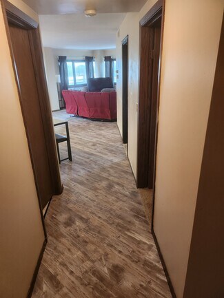 Building Photo - 1633 N Prospect Ave