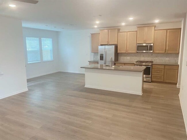 Building Photo - 1515 Iberville Dr