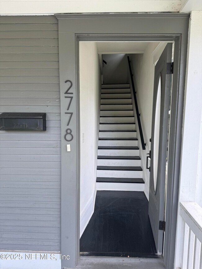 Foto del edificio - 2778 Herschel St