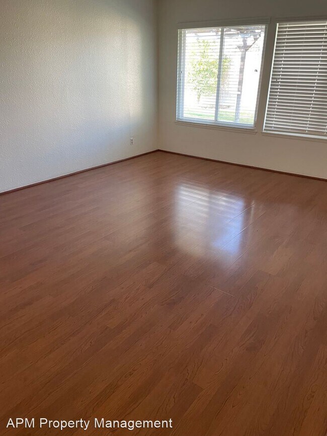Building Photo - 3 br, 2 bath House - 1125 Grossmont Dr