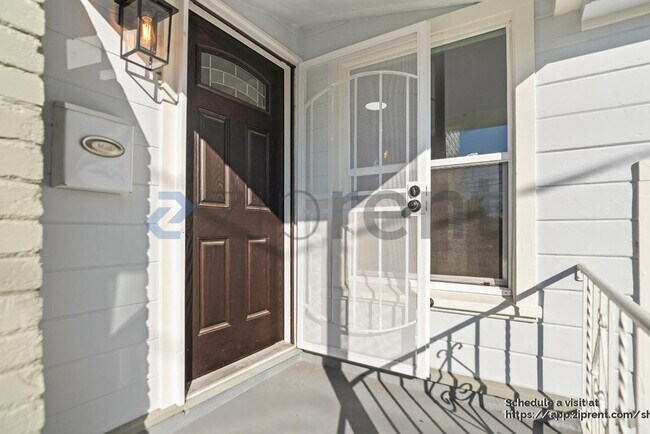 Foto del edificio - 682 Kern St