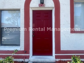 Building Photo - 1718 Silver Creek Ct