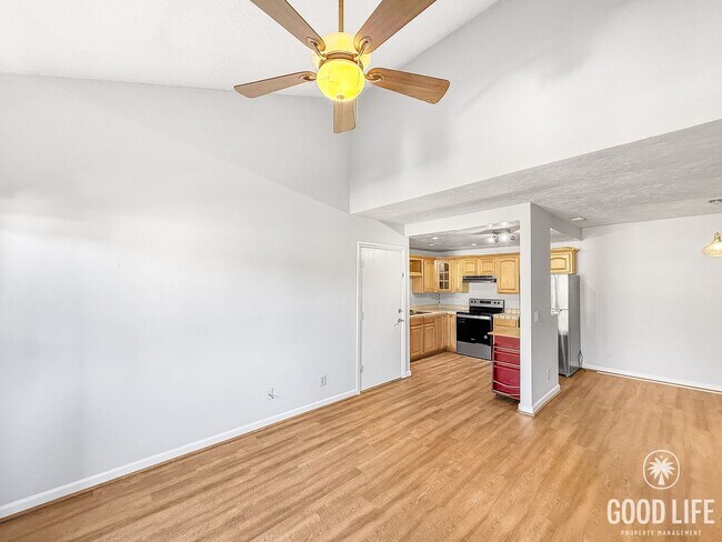 Foto del edificio - Great 2B/1BA Condo in Escondido!