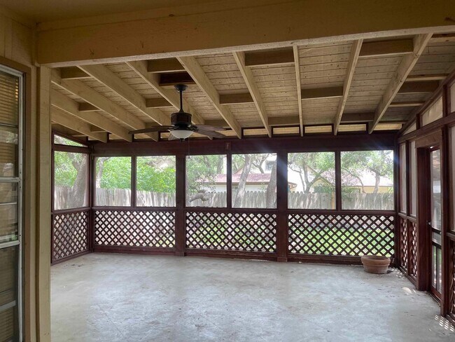 Foto del edificio - 8510 Timberwilde Dr
