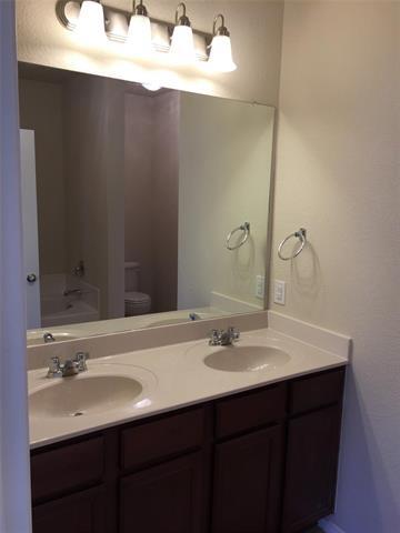 Foto del edificio - 2205 Arrowhead Dr