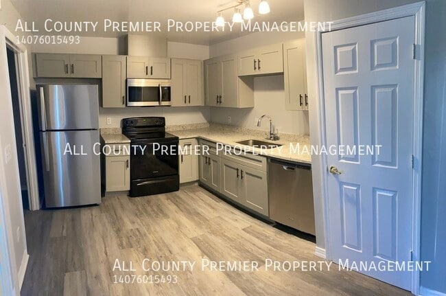 Building Photo - 1215 Ravida Cir