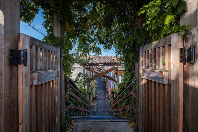 Photo - 2031 Fairview Ave E House