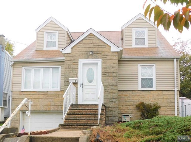 Foto principal - 59 Mt Prospect Ave