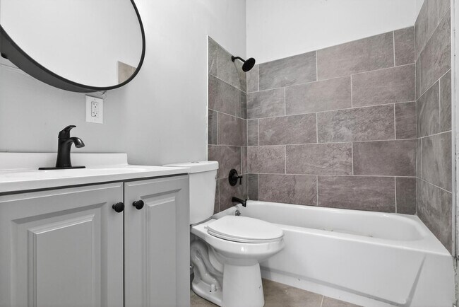Building Photo - 3356 W 44th St