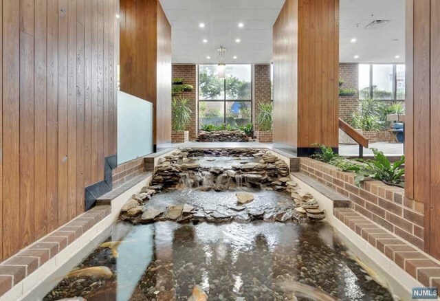 Foto del edificio - 770 Anderson Ave