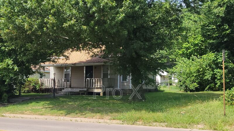 Foto principal - 406 S Joplin St