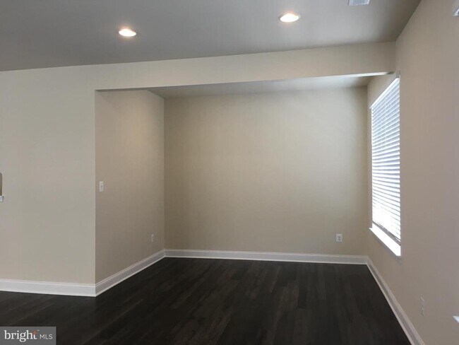 Foto del edificio - 7324 A Harlow Wy