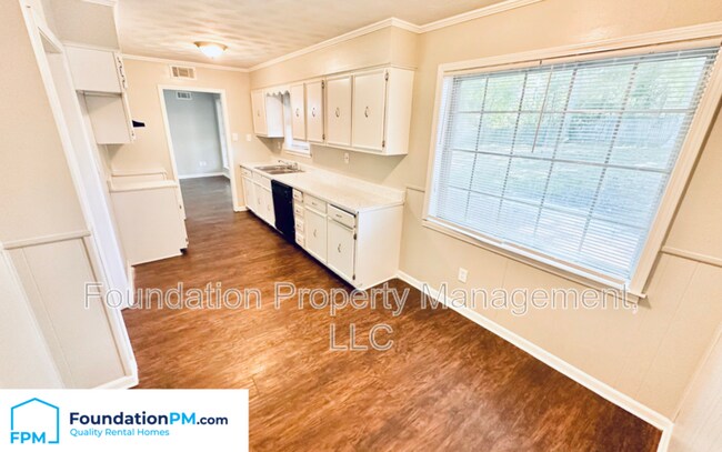 Building Photo - 2665 Welchlawn Cove