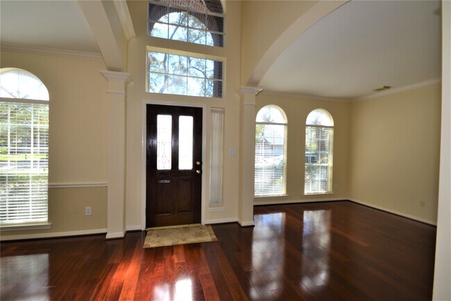 Building Photo - 1711 Emma Cove Ct