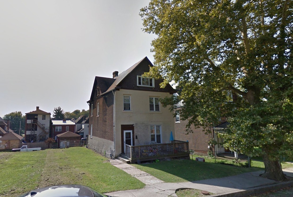 1023 Sherman Ave, Duquesne, PA 15110 House Rental in Duquesne, PA