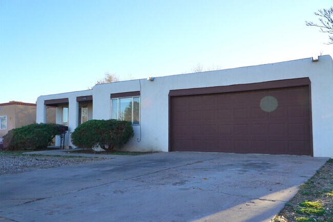 Building Photo - 1116 Richards Ave