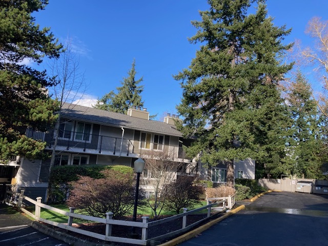 Building Photo - 3224 80th Ave SE