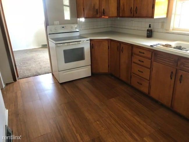 Foto del edificio - 2 br, 1 bath House - 112 Clifford Ave