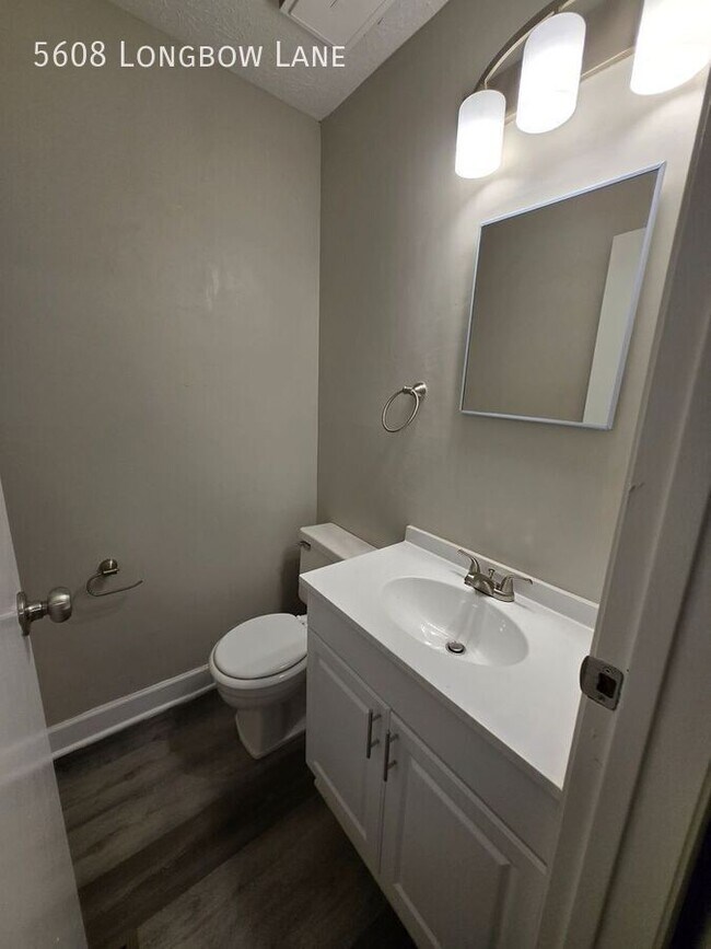 Building Photo - 5608 Longbow Ln