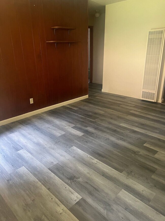 Foto del edificio - Cozy 1Bd 1Ba apartment! Available now! Call me today