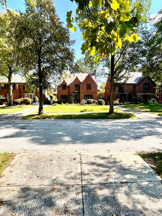 2613 Edgerton Rd, University Heights, OH 44118 House Rental in