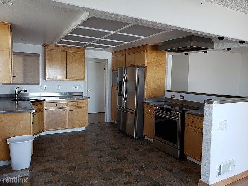 Building Photo - 3 br, 2 bath Townhome - 72 Edgewater Place