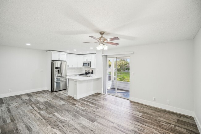 Living Area - South Bay Apartments