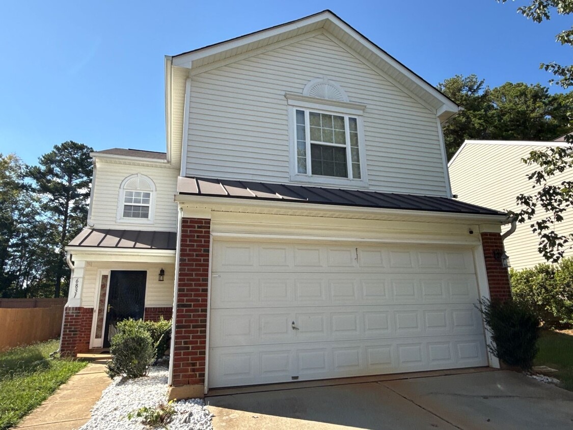 Foto del edificio - 3-Bedroom Home Coming Soon!