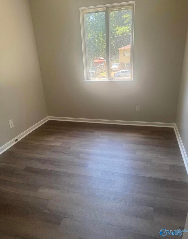 Foto del edificio - 2416 Hanover Dr NW