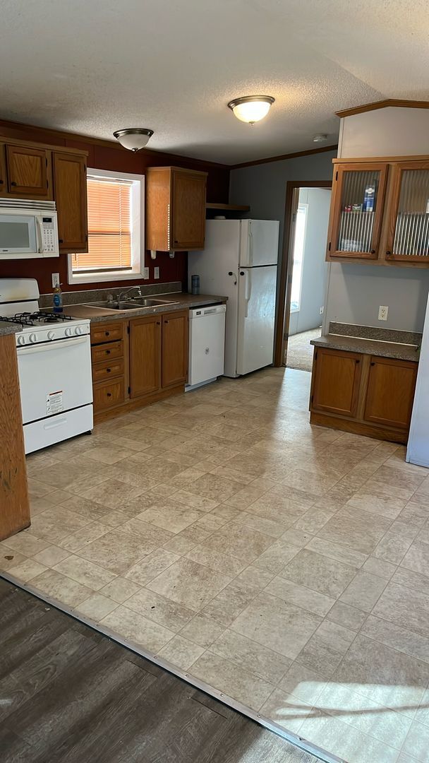 Foto del edificio - 3 Bedrooms, 2 Bathrooms in Pequot Terrace Trailer Park, Pequot Lakes, MN Lot B32