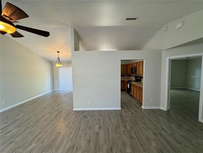 Foto del edificio - 34329 Oak Ave