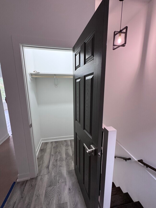 Foto del edificio - 4421 W Monroe St