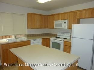 Building Photo - 20503 Brentwood Ave