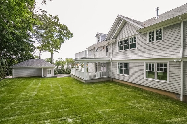 Building Photo - 55 Sanford St