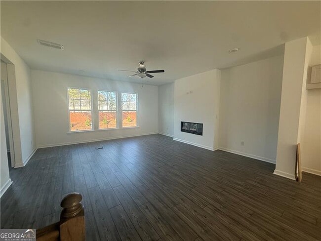 Foto del edificio - 6204 Kenbrook Dr