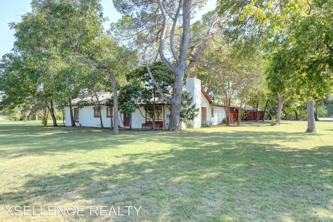 Building Photo - 3 br, 2 bath House - 1706 E. PYRON