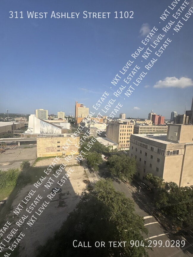 Foto del edificio - 311 W Ashley St