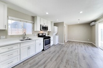 Building Photo - 21161 Garden Ave