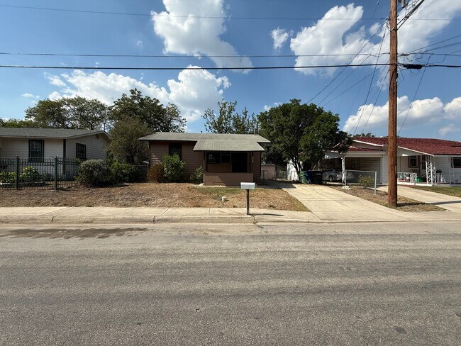 Building Photo - 3003 Venus St