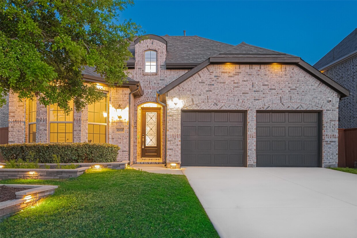 Foto principal - 18107 Callander Ave