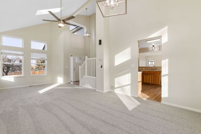 Foto del edificio - Save Big: Free December Rent + $1,000 Off January at This Updated Briargate Home